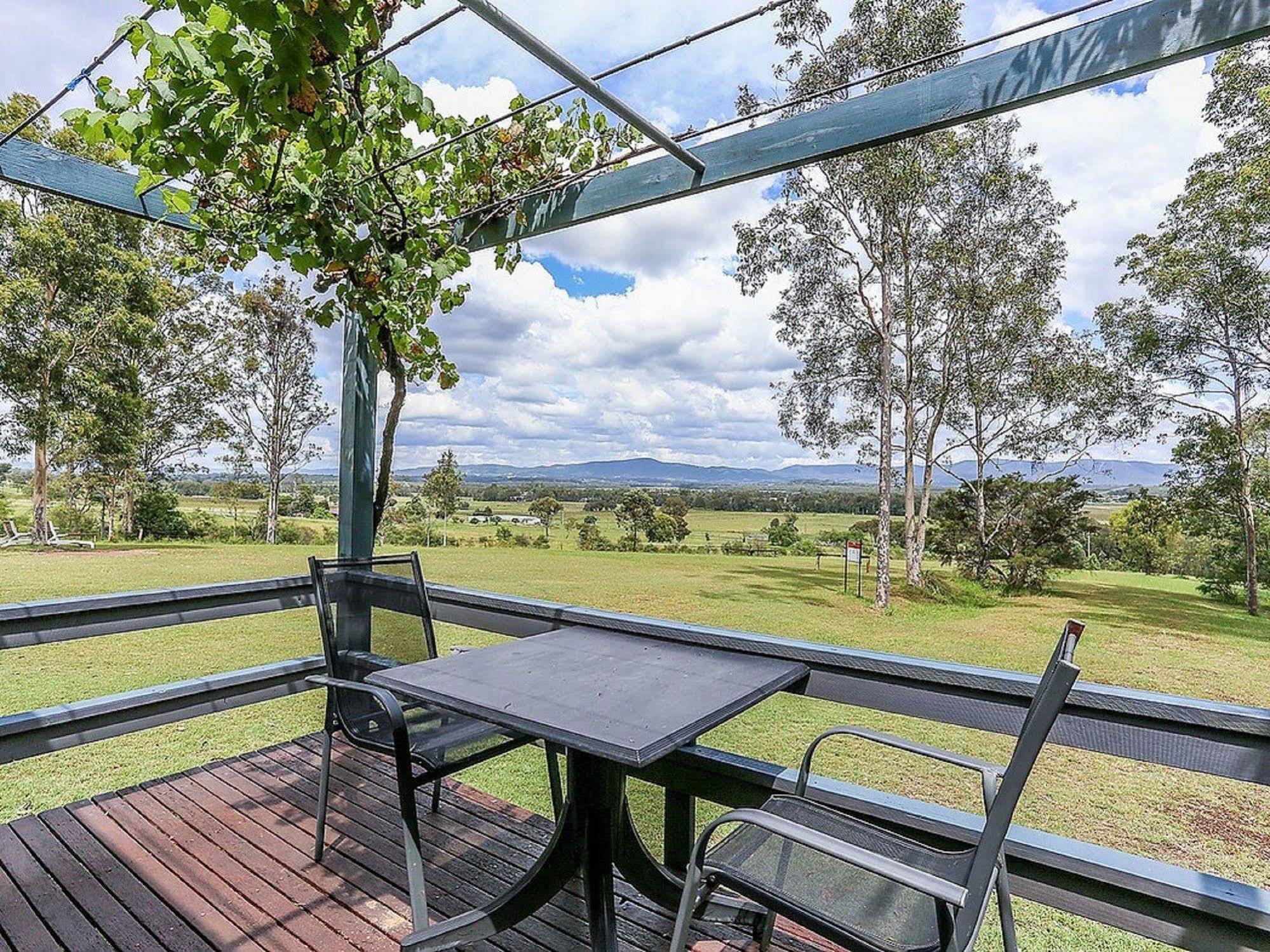 Vineyard Hill Hotel Lovedale Bagian luar foto